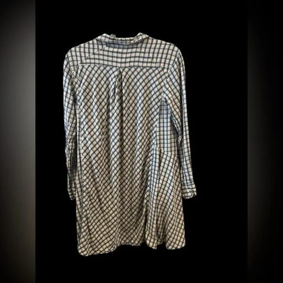 Urban Outfitters shirt dress - Picture 2 of 4